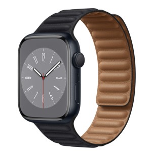 Fekete bőr kapcsos bőrszíj, amely kompatibilis a 45 mm-es Apple Watch 8-as sorozattal és az Apple Watch Ultra 49 mm-es órával, univerzális méret